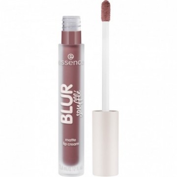 Essence BLUR SOUFFLE...